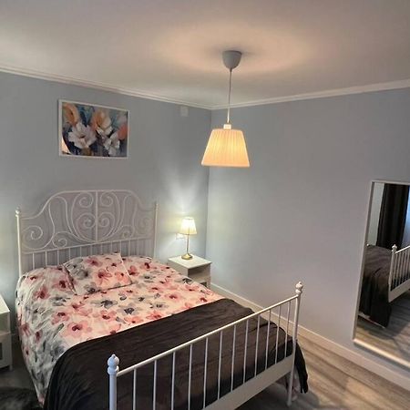 Apartamento Turistico Plaza III Monforte De Lemos Ngoại thất bức ảnh